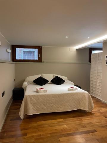 Apartment San Marco With Canal View *